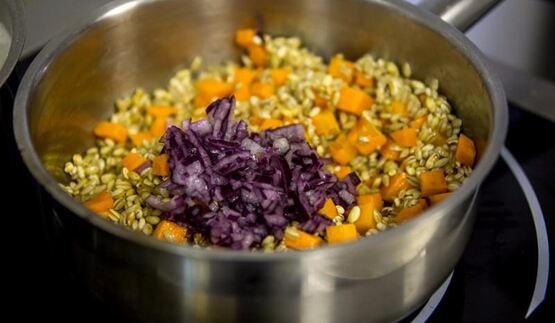 ризотто из перловки с овощами