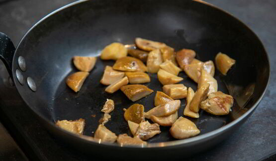 ризотто с белыми грибами и трюфельной пастой