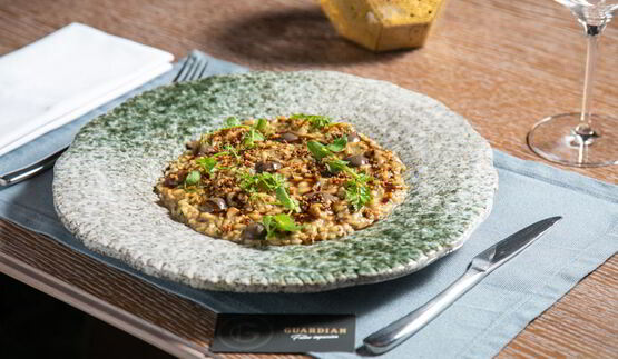 ризотто с белыми грибами и трюфельной пастой