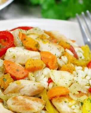 Ризотто с курицей и овощами