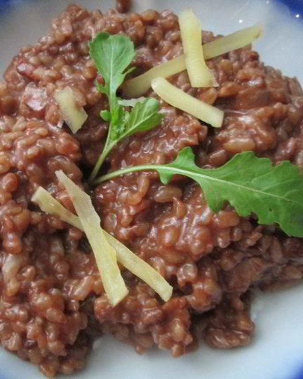 Рецепт шоколадного ризотто с беконом и руколой