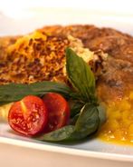 Свиная отбивная с ризотто и яблочным чатни