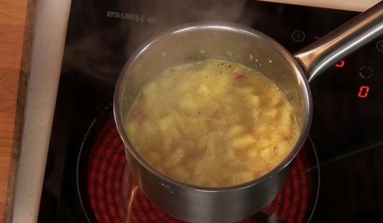 свиная отбивная с ризотто и яблочным чатни