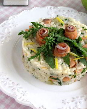 Яблочное ризотто с копченым лососем