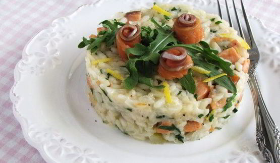 яблочное ризотто с копченым лососем