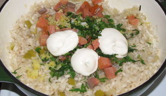 яблочное ризотто с копченым лососем