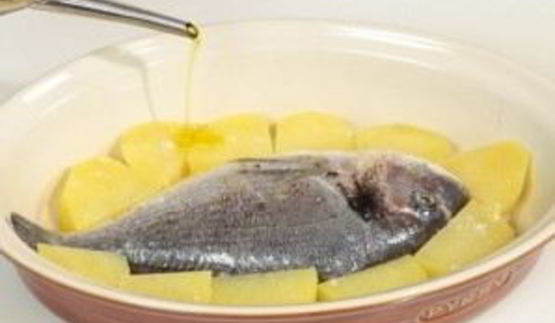 дорада с картофелем