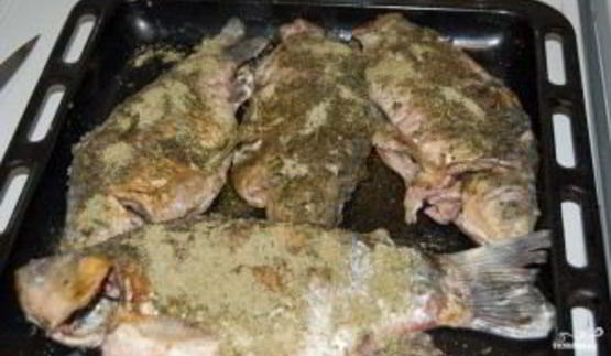 караси в сметане в духовке