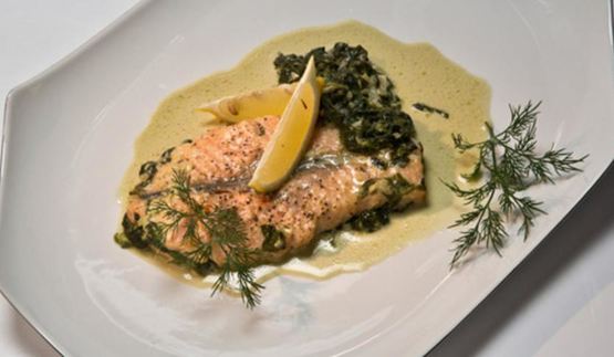 лосось со шпинатом