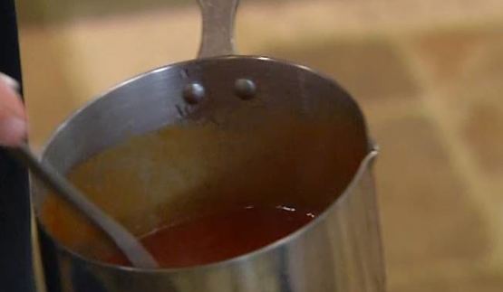 палтус с зеленым горошком в ананасовом соусе