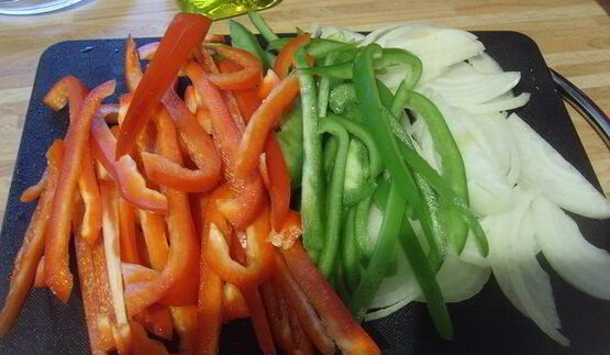 рыба в томатном соусе с овощами