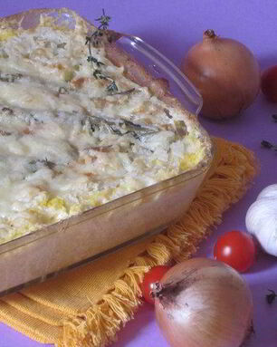 Рыба, запеченная с кукурузной крупой и сыром Джюгас