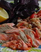 Семга на гриле, фаршированная рисом