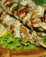 Шашлычки из свиной вырезки в йогуртово-лимонном маринаде