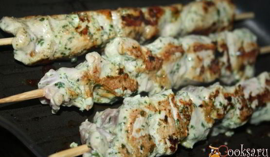 шашлычки из свиной вырезки в йогуртово-лимонном маринаде