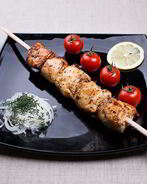 Шашлык из курицы в чесночно-луковом маринаде