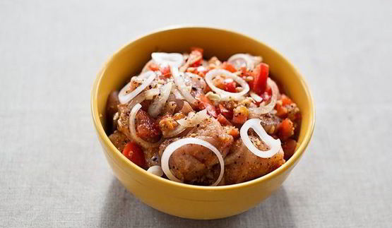 шашлык из курицы в чесночно-луковом маринаде