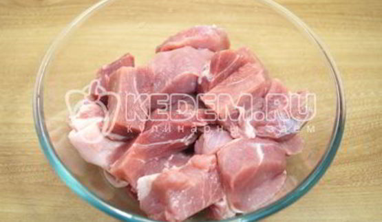 шашлык из свинины в томатном соусе