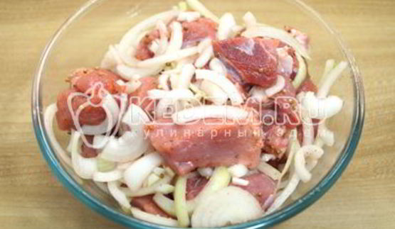 шашлык из свинины в томатном соусе