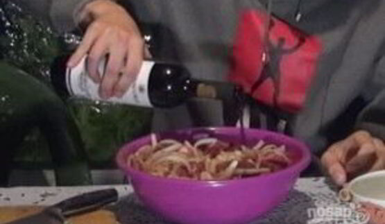 шашлык, замаринованный на вине