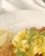 Свиной шницель с яблочным соусом