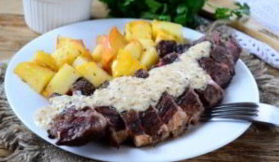 французский перченый стейк