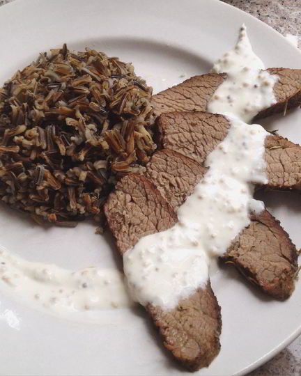 Рецепт говяжьего стейка с соусом из хрена