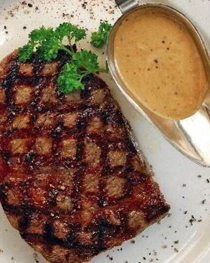 Рецепт рибая-стейка на гриле с перечным соусом