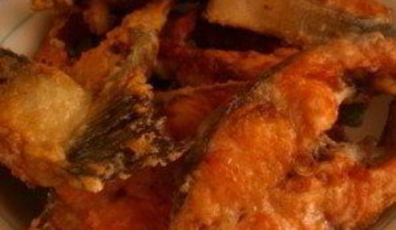 стейк из горбуши на сковороде