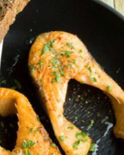 Рецепт стейка из лосося с пряностями