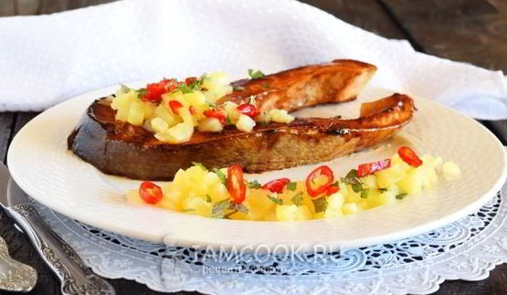 стейк из семги на сковороде