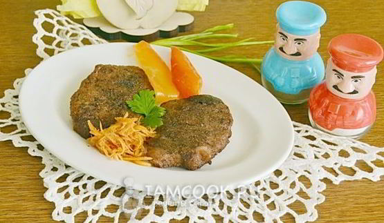 стейк из свинины в фольге
