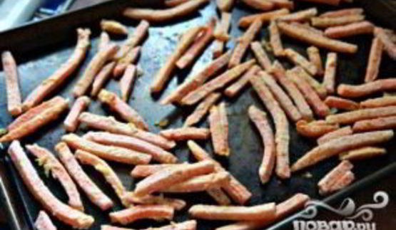 стейк со сладким картофелем и соусом из петрушки