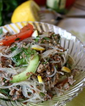 Стеклянная лапша с фаршем и овощами