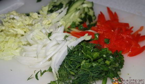 фунчоза с говяжьими тефтельками и овощами