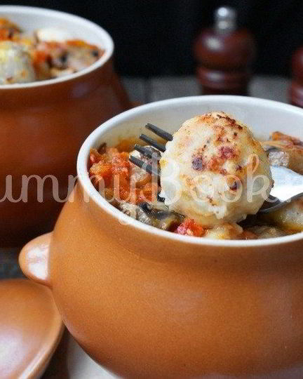 Рецепт куриных тефтелей в горшочках