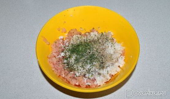 куриные тефтели в сметанно-томатном соусе