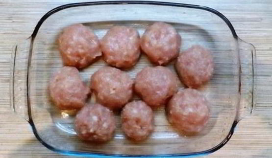 куриные тефтели в сметанном соусе