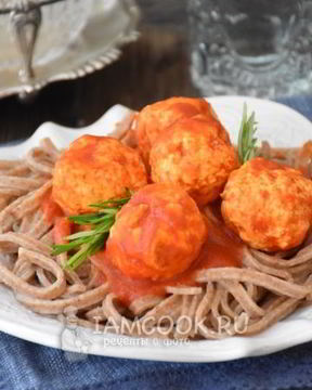 Куриные тефтели в томатном соусе