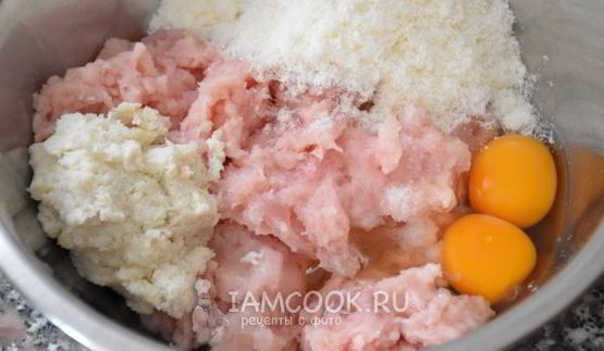 куриные тефтели в томатном соусе