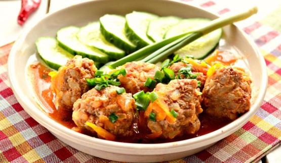 мясные тефтели в томатной заправке