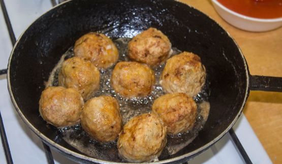 тефтели без риса с подливкой в духовке