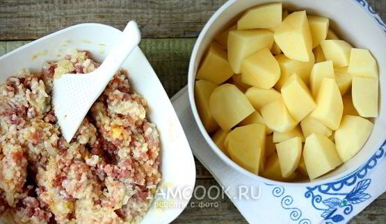 тефтели из свинины с картошкой