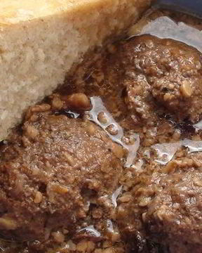 Тефтели с черносливом и грецкими орехами