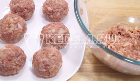 тефтели с подливой