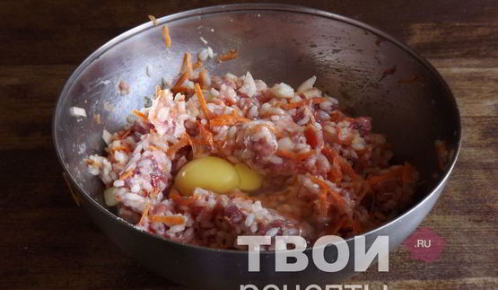 тефтели, тушенные в томатном соусе