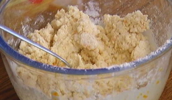 ленивые вареники с клубникой и базиликом