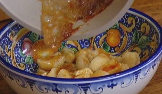 ленивые вареники с клубникой и базиликом