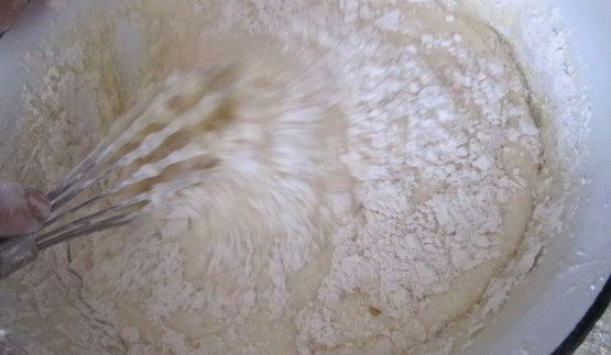 паровые вареники с вишней и клубникой