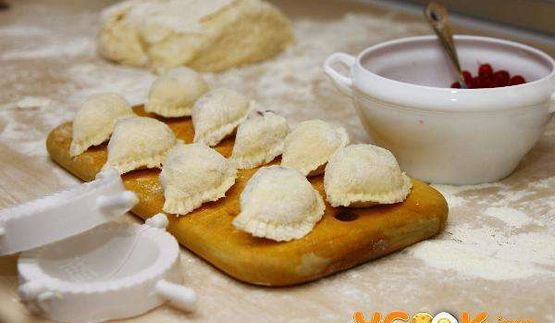 украинские вареники на кефире